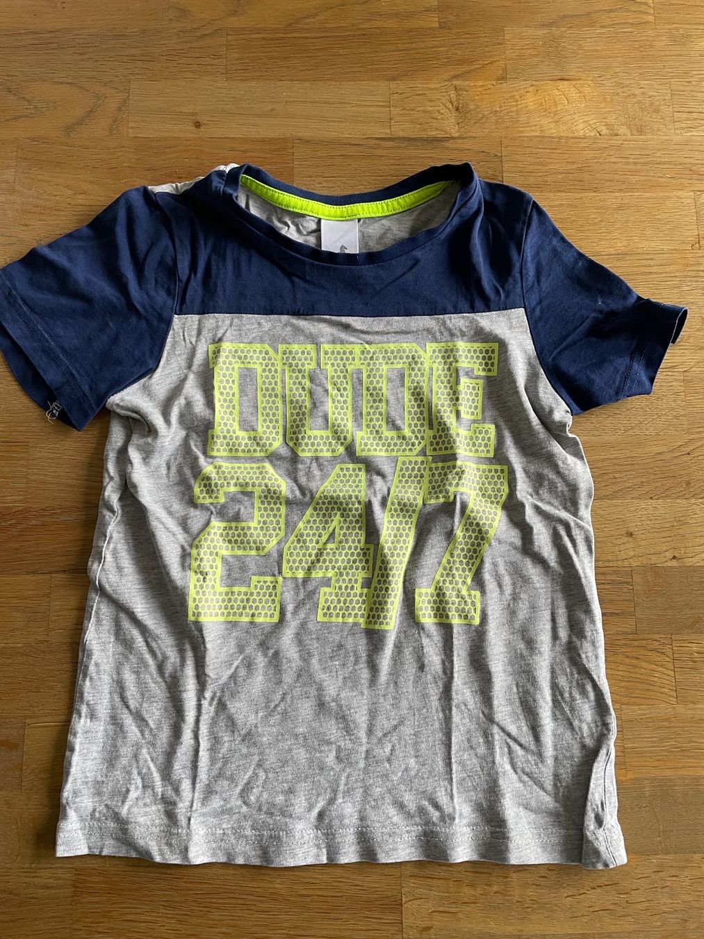 Camicie, T-shirt & Polo: T-Shirt Gr. 122 – Usato da Gränichen venduto da stern1111 1