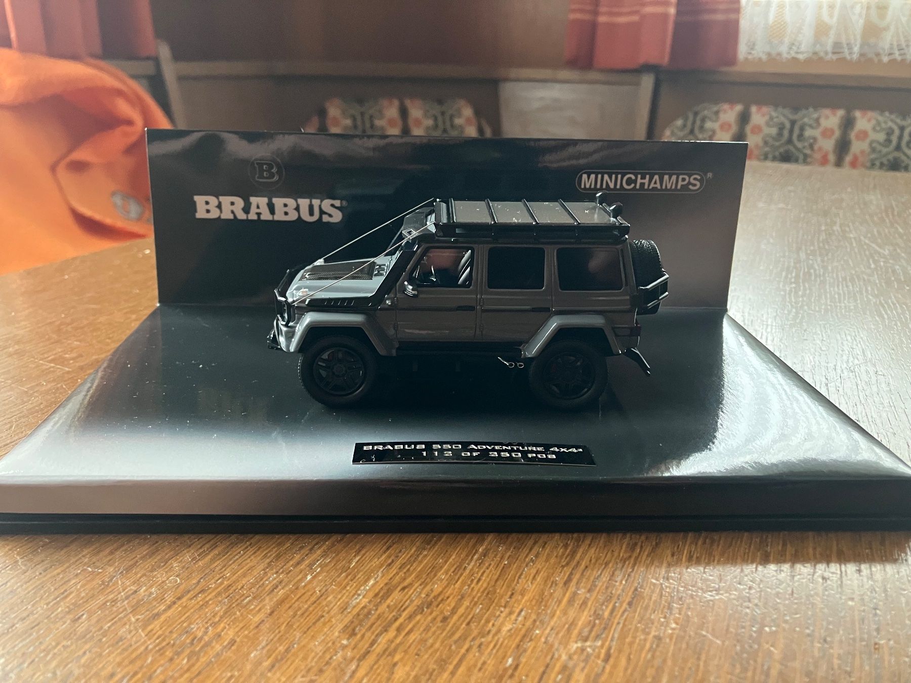 Minichamps Kit di modellismo & Modellini statici: Brabus 550 Adventure 1:43 Sammlermodell – Usato da Kandergrund venduto da RHLF