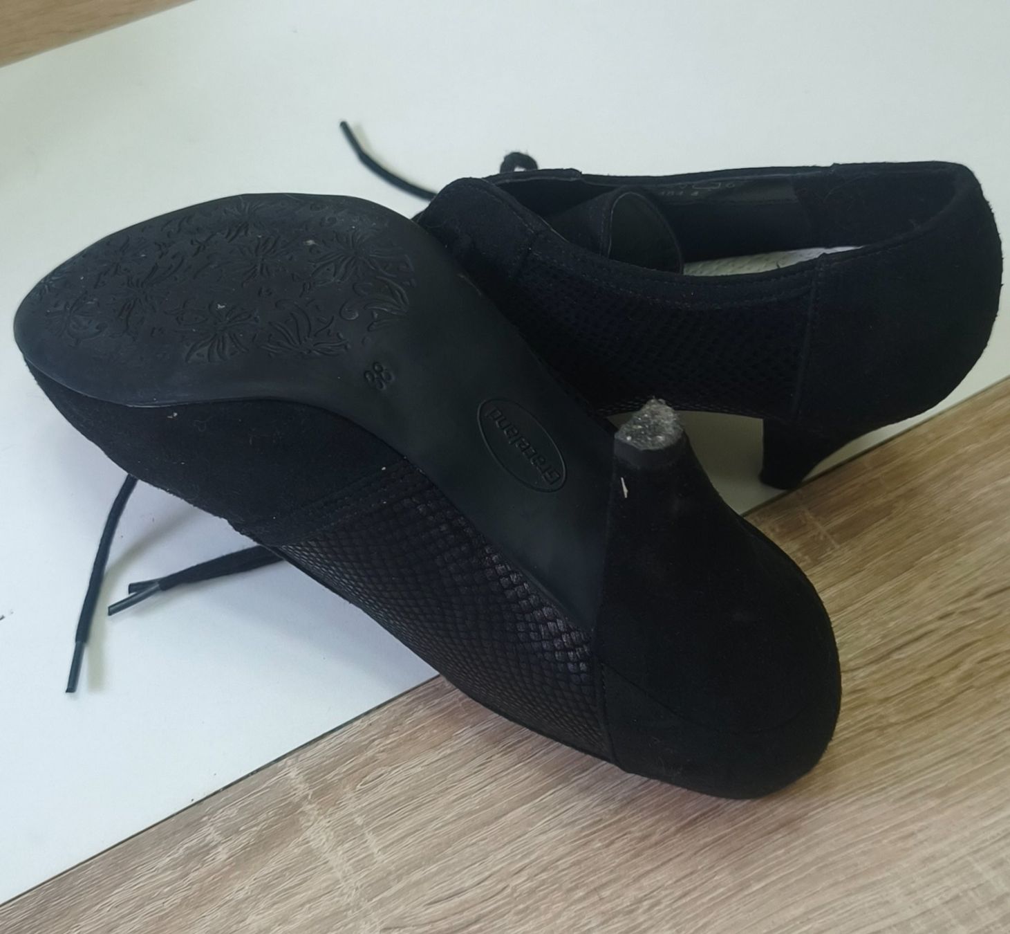 Graceland Chaussures femmes: ESCARPINS GRACELAND – Neuf (Voir description) à Mervelier par ZORHA 2