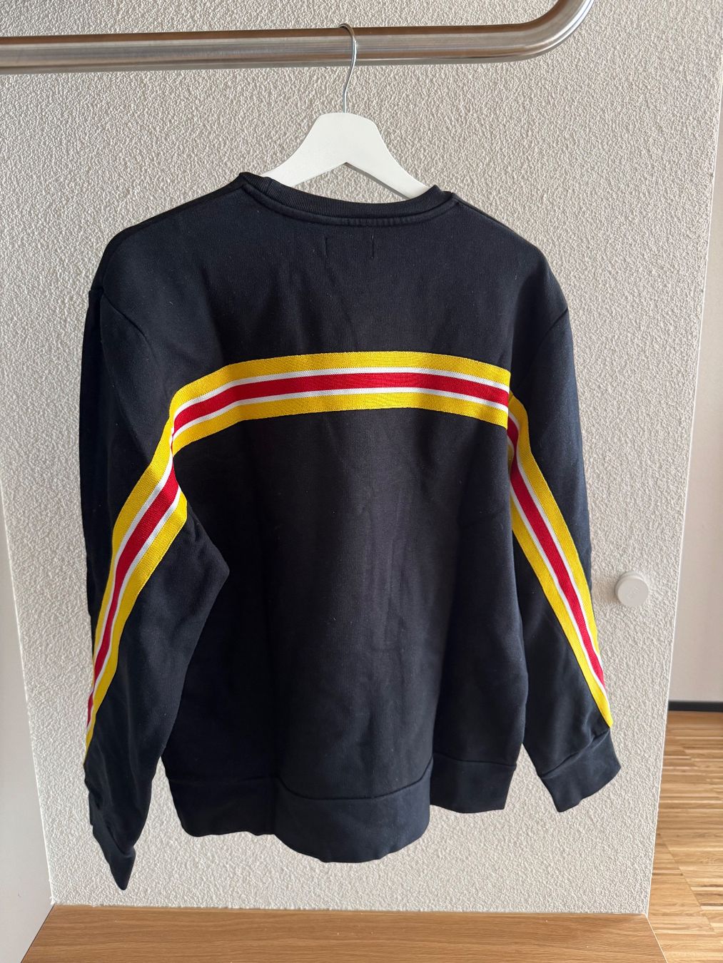 Pulls & Sweat-shirts: Schwarzer Topman Pullover – D'occasion à Dübendorf par gru_v8px 1