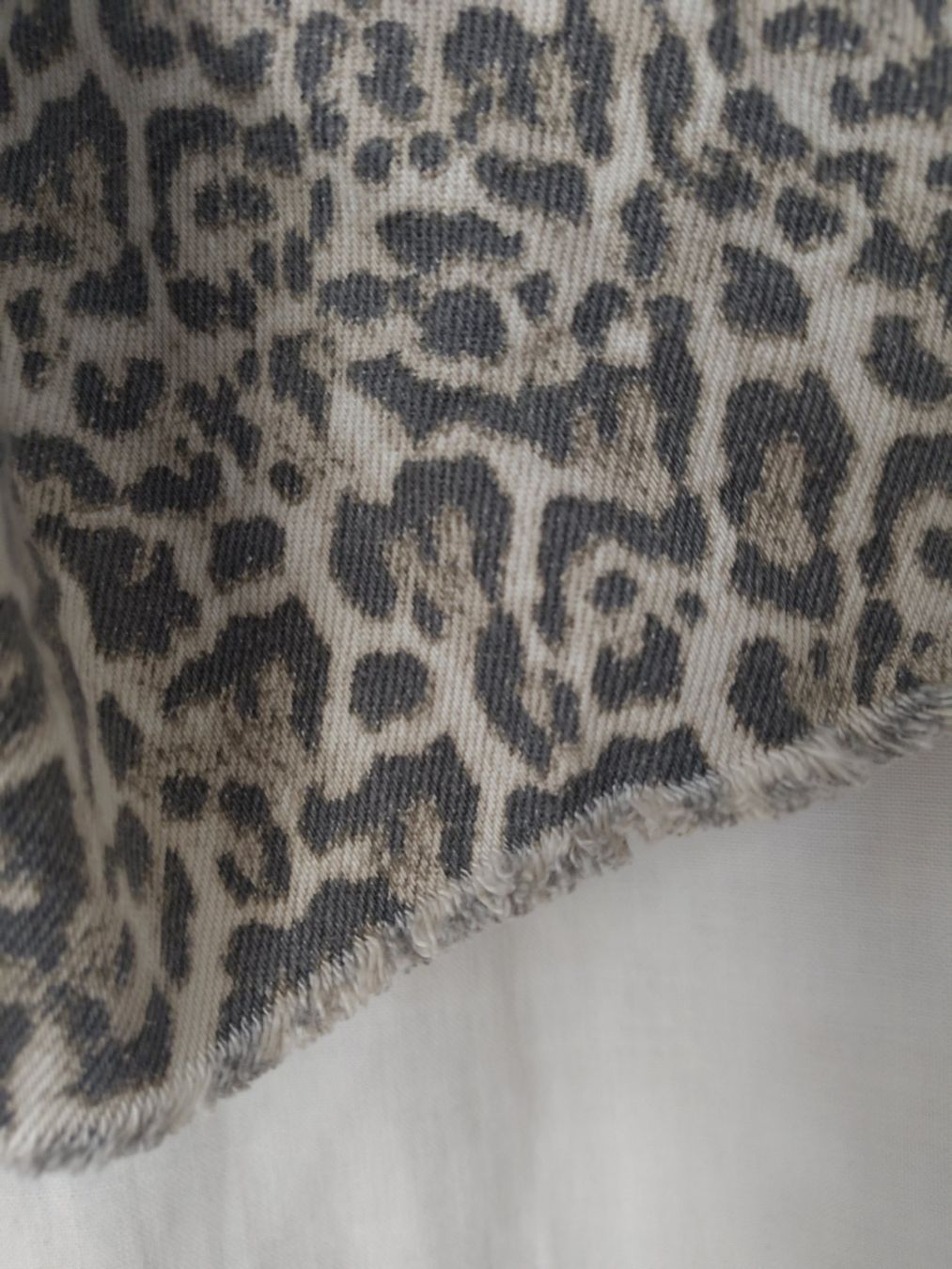 Stradivarius Hosen: Short léopard Stradivarius – Neu (gemäss Beschreibung) aus Biel/Bienne von Creager 3