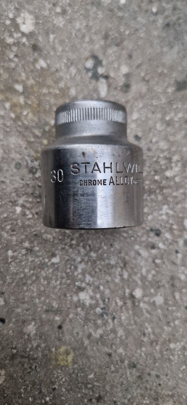 Stahlwille Tutti gli attrezzi: STAHLWILLE Profi Ratschennuss Gr.30 – Usato da Romanshorn venduto da fag_gnd6