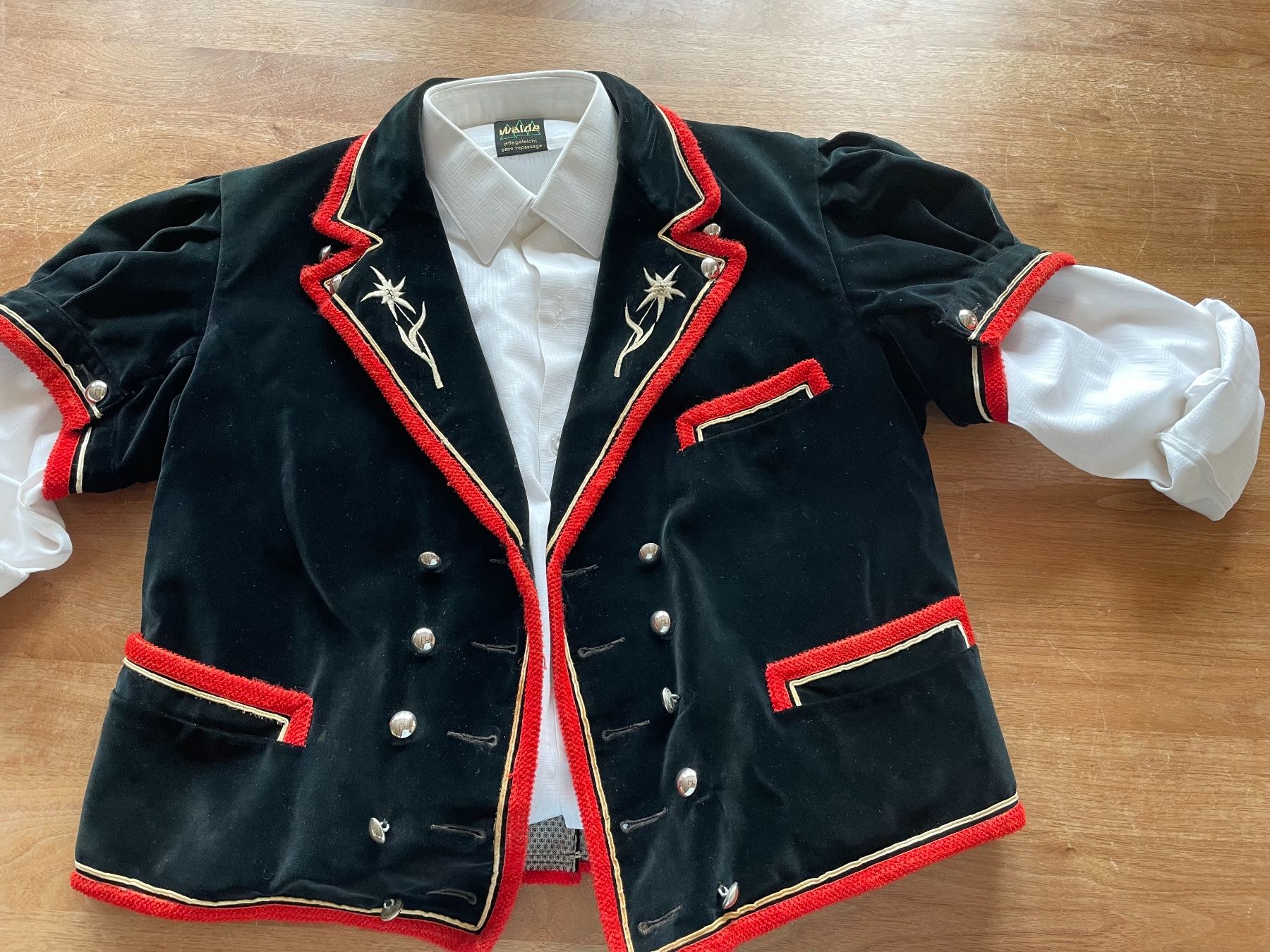 Vestes: Mutz / Mälchrock – D'occasion à Hasliberg / Reuti par thCW