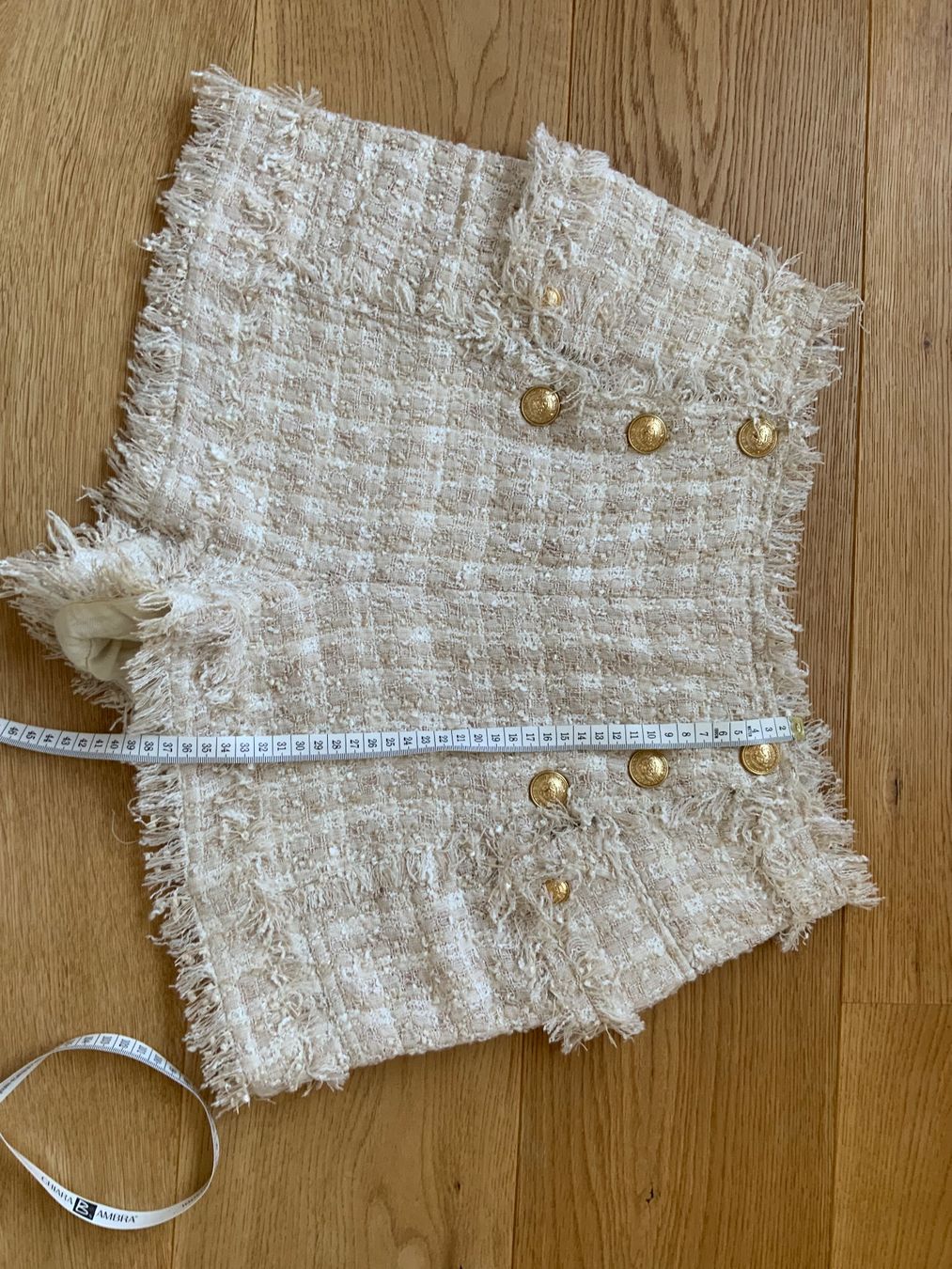Balmain Pantaloni: Original Balmain Tweed Shorts, Gr. 38/40 – Usato da Reigoldswil venduto da benja01 3