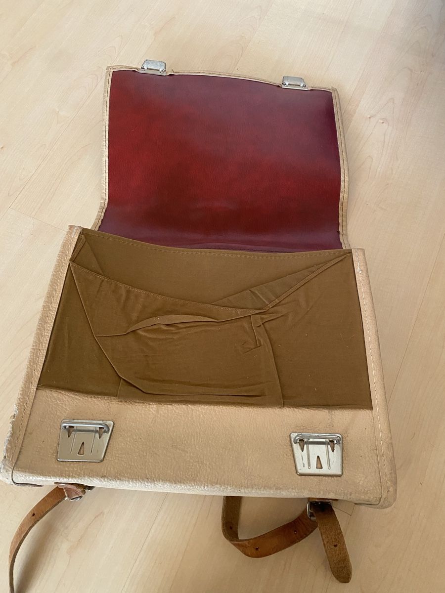 Borse & Zaini: Vintage Kuhfell Schulthek - Echtleder – Usato da Buchrain venduto da Sisi83 2