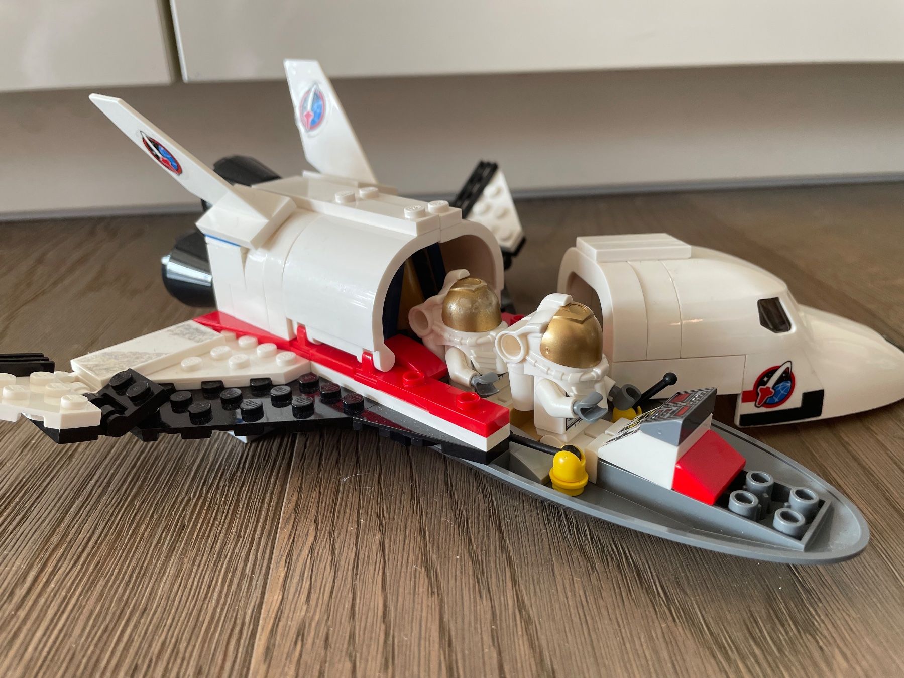 Lego Kit di costruzioni: Lego 60078 - La navette spatiale – Usato da Satigny venduto da gislerl 1