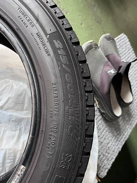 Pneumatici & Ruote complete: Sommerreifen Ford Tourneo Custom – Usato da Riehen venduto da Stainlemer 4