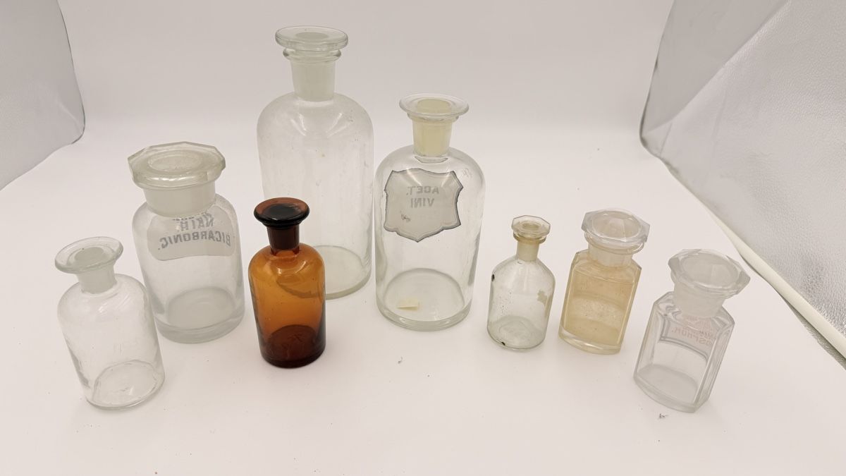 Laborzubehör: Apothekerflaschen Set  gebraucht – Gebraucht aus Rotkreuz von perlengott 5