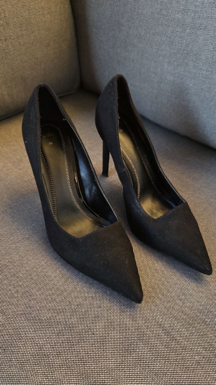 Bershka Scarpe da donna: High Heels schwarz Gr. 36  – Nuovo (secondo la descrizione) da Kreuzlingen venduto da MeinKleinesAtelier