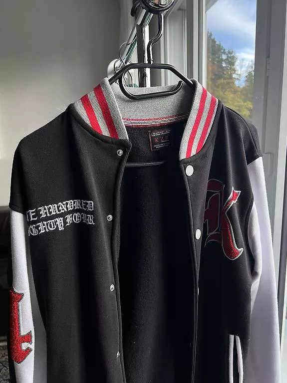 Giacche: College Jacket Gr. S – Usato da Effretikon venduto da kia_c6fv