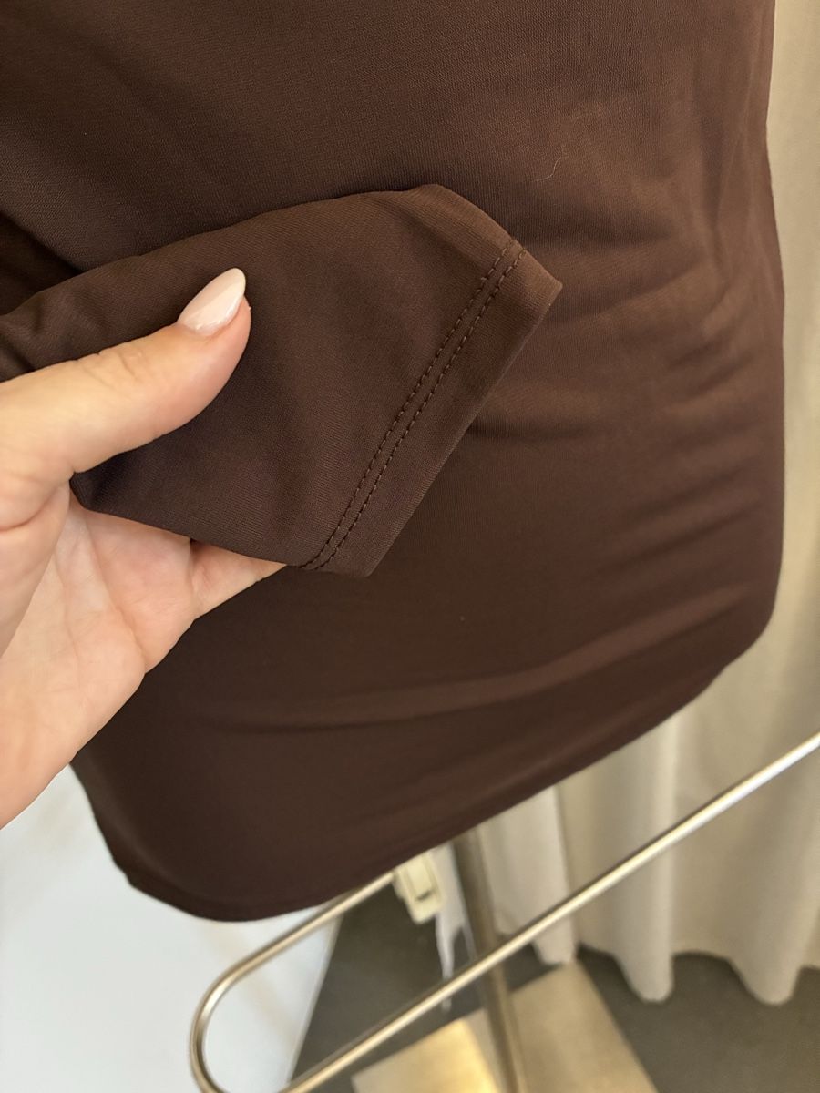 Top: Braunes Shirt mit Wasserfallausschnitt, Grösse M – Nuovo (secondo la descrizione) da Bäretswil venduto da Viechel 1