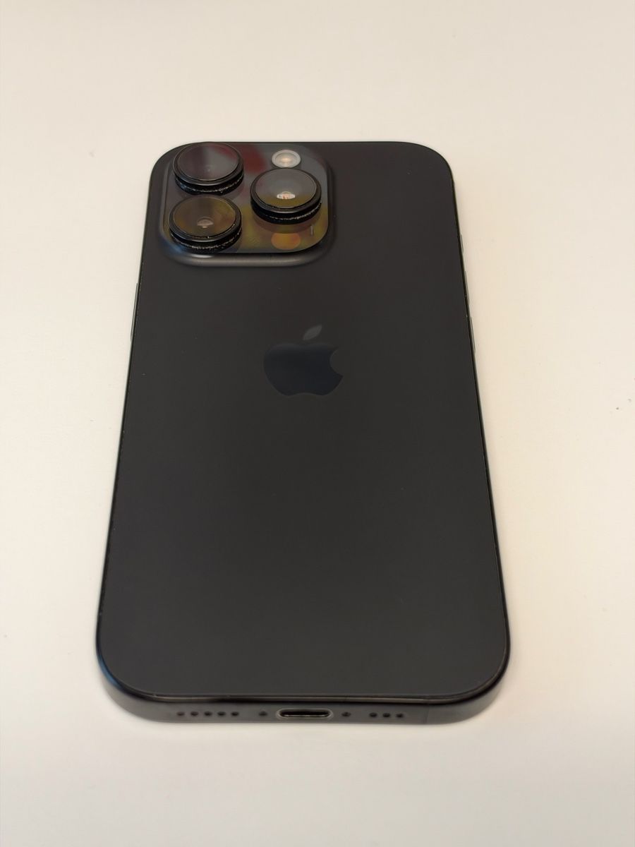 Apple Telefoni cellulari / Smartphones: Apple iPhone 16 Pro | 256GB | Schwarz/Black – Usato da Zürich venduto da outofstock 1