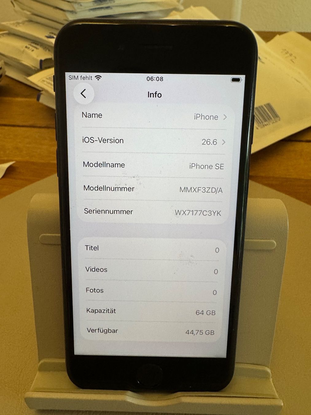 Apple Portables: iPhone SE 2022 – D'occasion à Adliswil par Busys 3