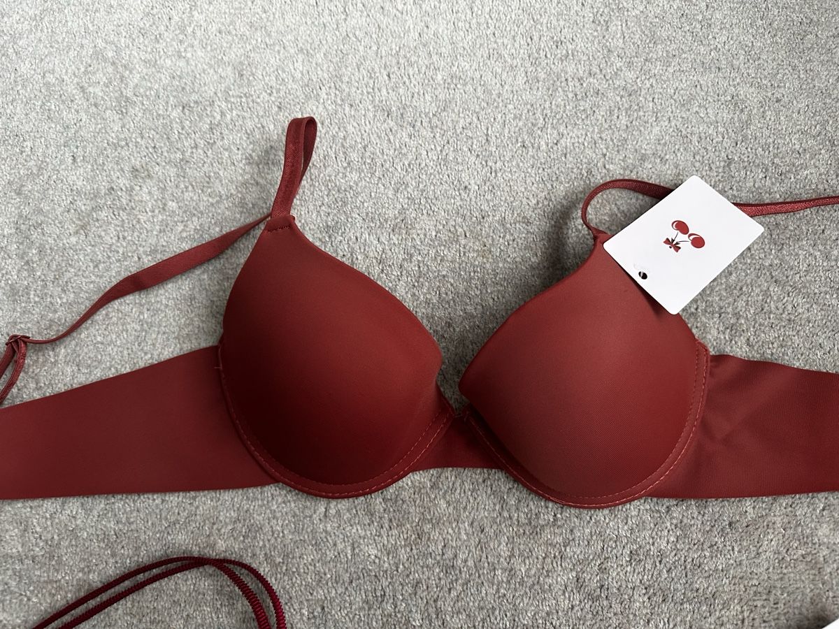 Altra biancheria intima: BH - size S, Büstenhalter: Get Fit Cherries Bra Size 34/75 – Nuovo e nell'imballaggio originale da Thalwil venduto da klaudiamusiol 6