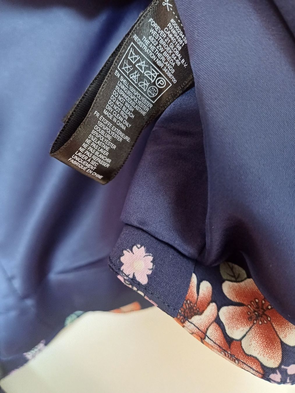 Giacche: Kurze Jacke - Marke: Forever 21 - Grösse: M – Usato da Würenlos venduto da Abracadabra26 4