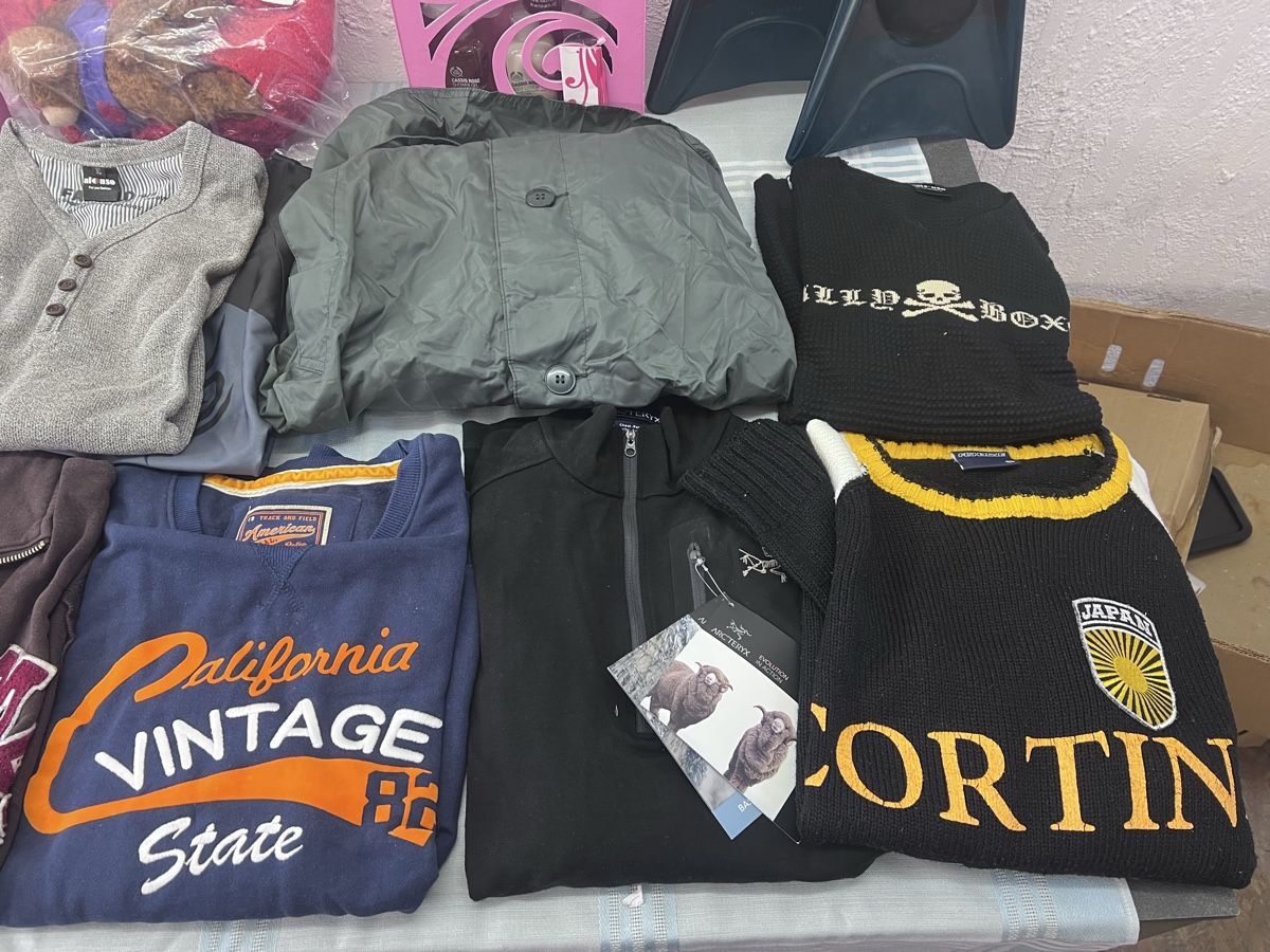 Kleiderpakete: Kleiderpaket (88) – Gebraucht aus Glattfelden von bro_f2vv 1