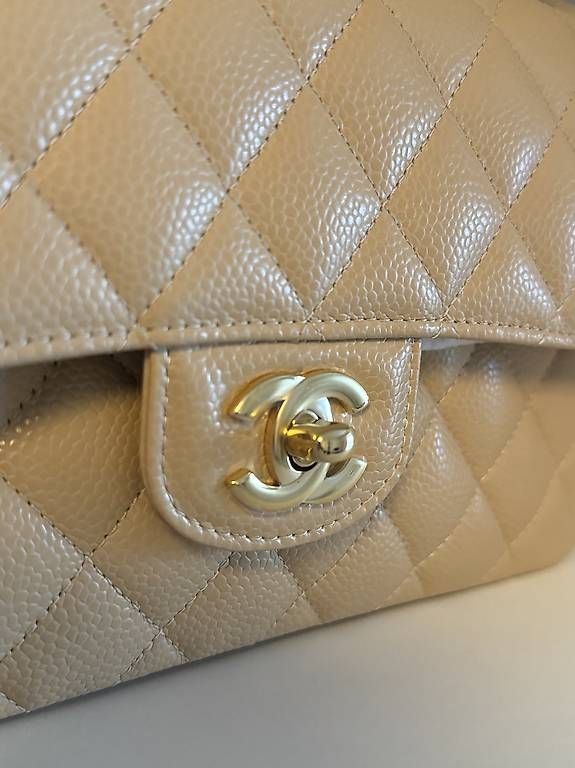 Chanel Taschen für Damen: Chanel Tasche small Fullset 2023 – Gebraucht aus Aarau von runway33 1