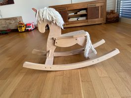 Schönes Holz Schaukelpferd