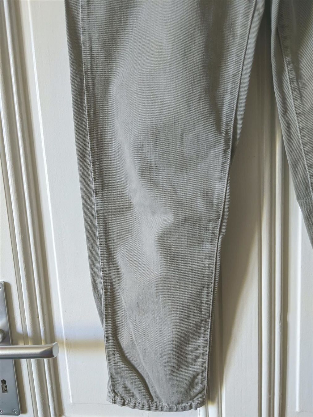Massimo Dutti Jeans: MASSIMO DUTTI : Jean barrel gris-vert pâle 36 – Nuovo (secondo la descrizione) da Petit-Lancy venduto da lilycerise 2