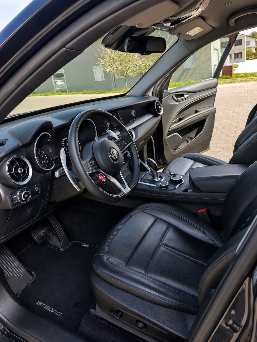 Alfa Romeo Automobili: Alfa Romeo Stelvio 2.0 Q4 280PS – Usato da Röthenbach Hbsee venduto da Ringgu 5