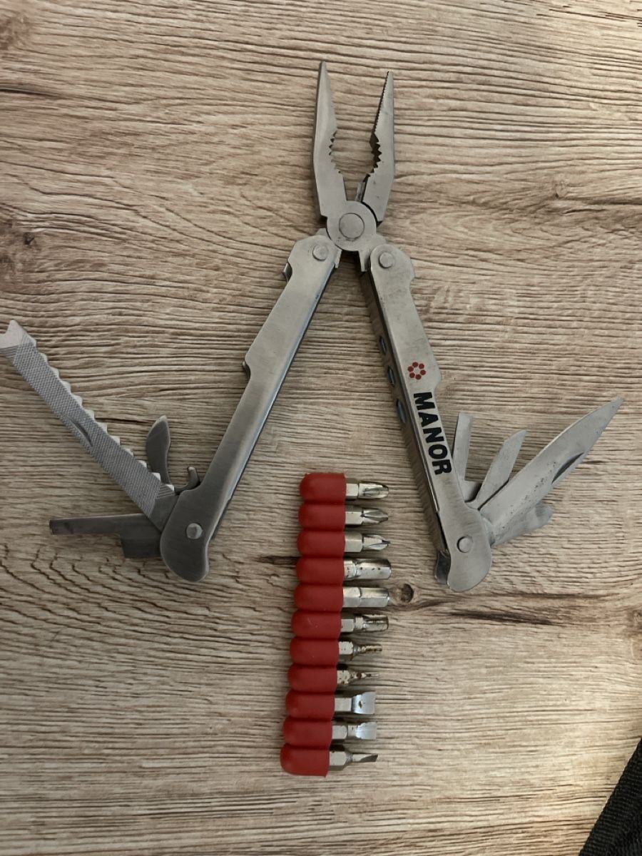 Alle Werkzeuge: Multitool Manor inklusiv Bit-Set und Etui gebraucht – Gebraucht aus Chur von eagle86federico 3