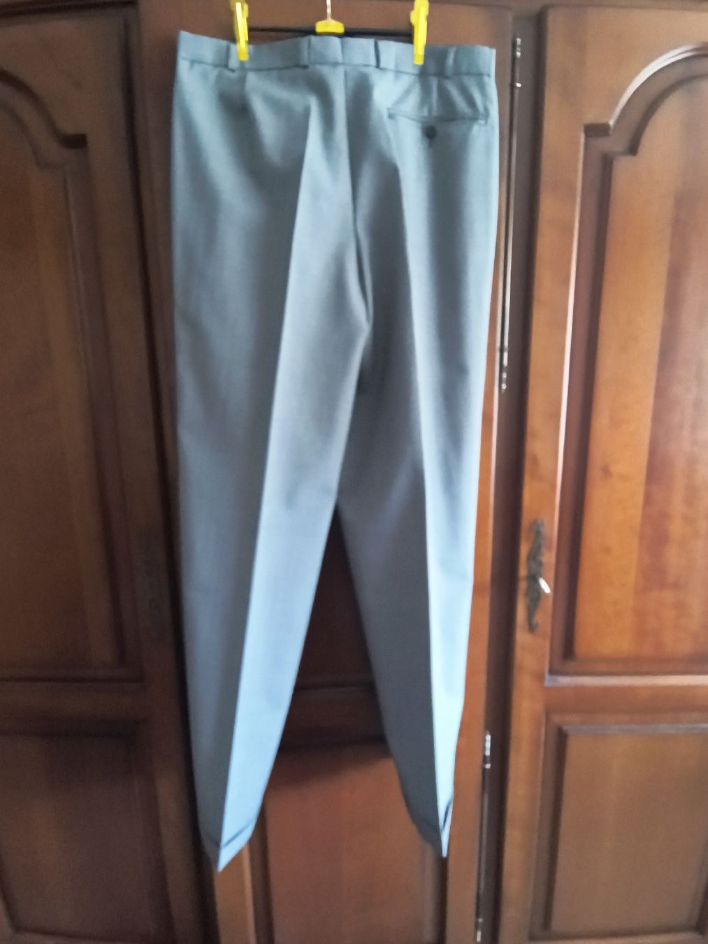 Hosen: Herrenhose Grösse 44 – Gebraucht aus Thun von man_fg9v 1