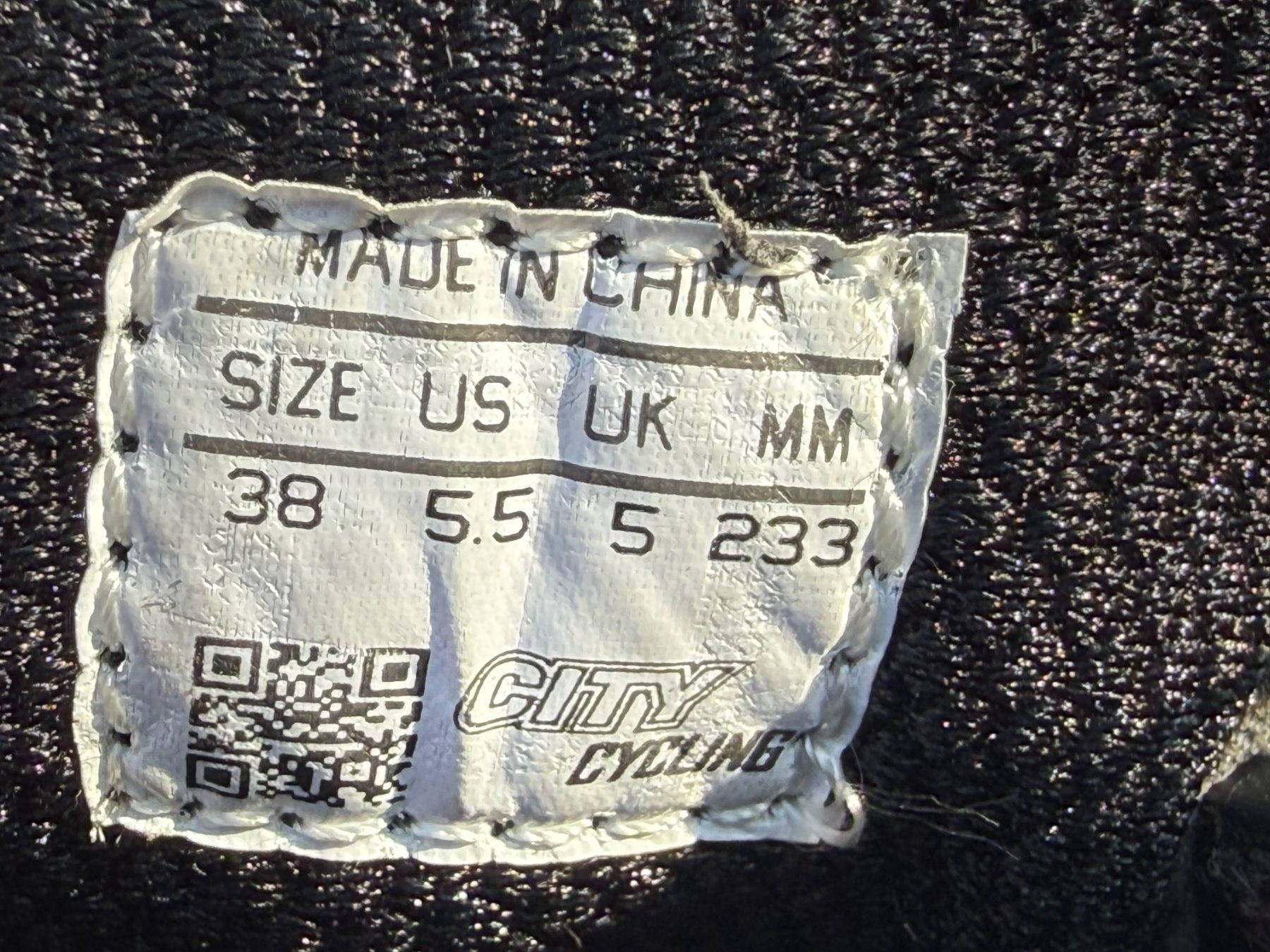 Scarpe da uomo: Fahrradschuhe mit Carbonfasersohlen Grösse 38 - NEU – Nuovo e nell'imballaggio originale da Vacallo venduto da cri_229f 3