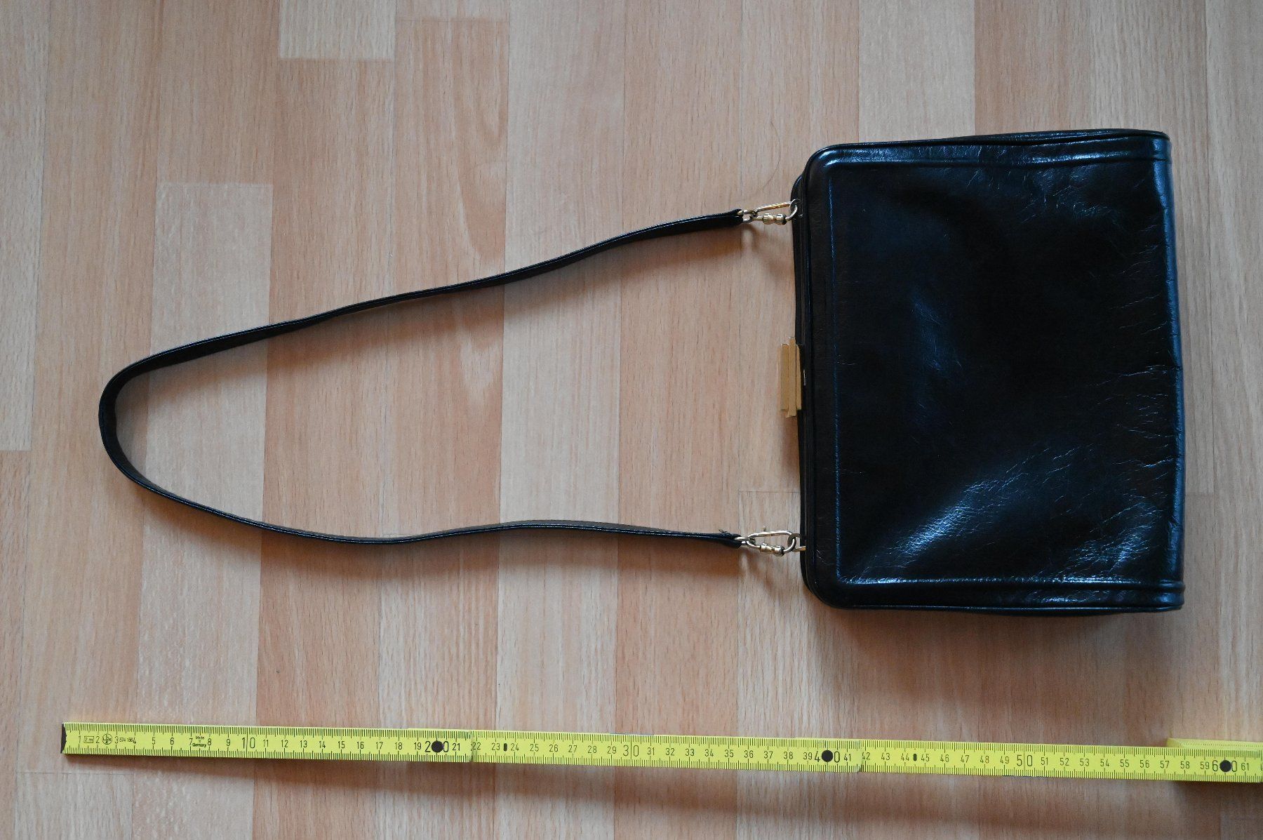 Bally Taschen für Damen: Vintage Handtasche, schwarz, zeitlos elegant – Gebraucht aus Binningen von sunshine_70 4