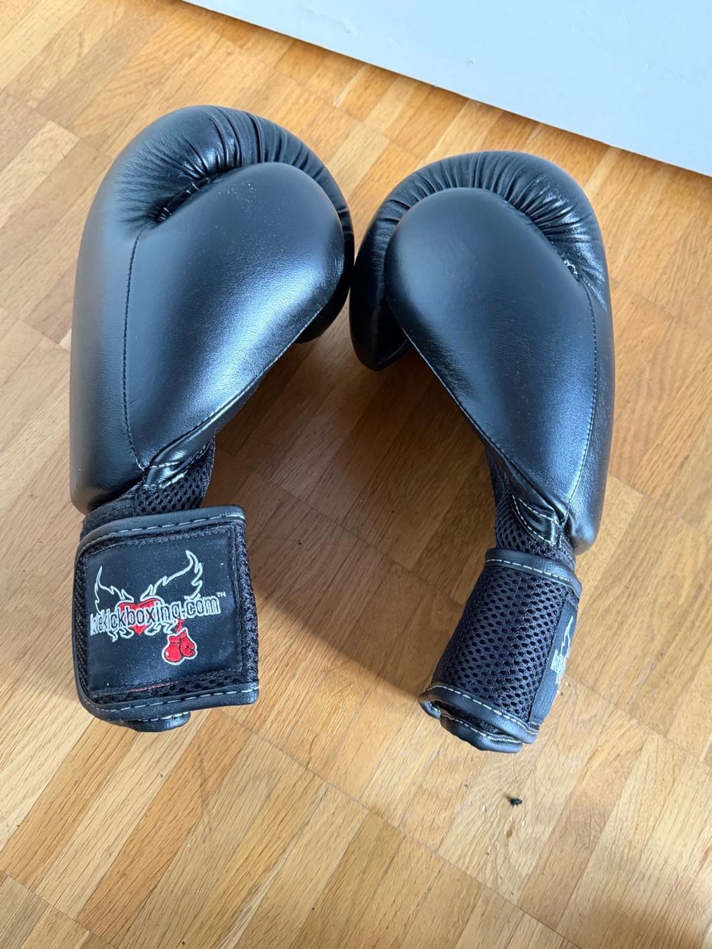 Altri accessori da uomo: Gut erhaltene Kickboxhandschuhe – Usato da Zürich venduto da sir_g6hp 4