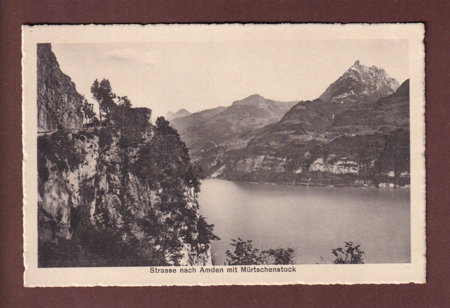 Cartes postales: Strasse nach AMDEN - Mütschenstock – D'occasion à Pully par nicecards-shop