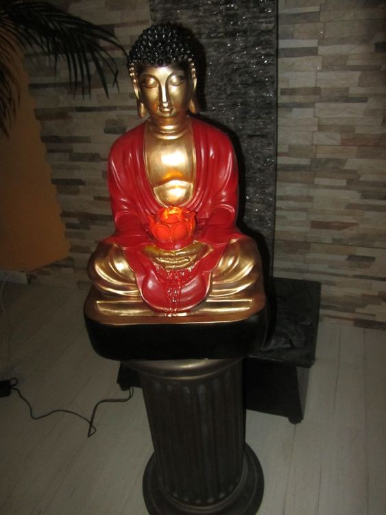 Buddha Brunnen auf Kunststeinsockel total 108 cm hoch 1