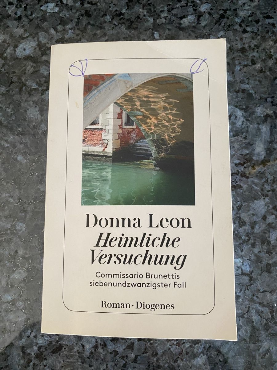 Libri: Donna Leon Heimliche Versuchung Roman gebraucht – Usato da Arni AG venduto da EW4239ew