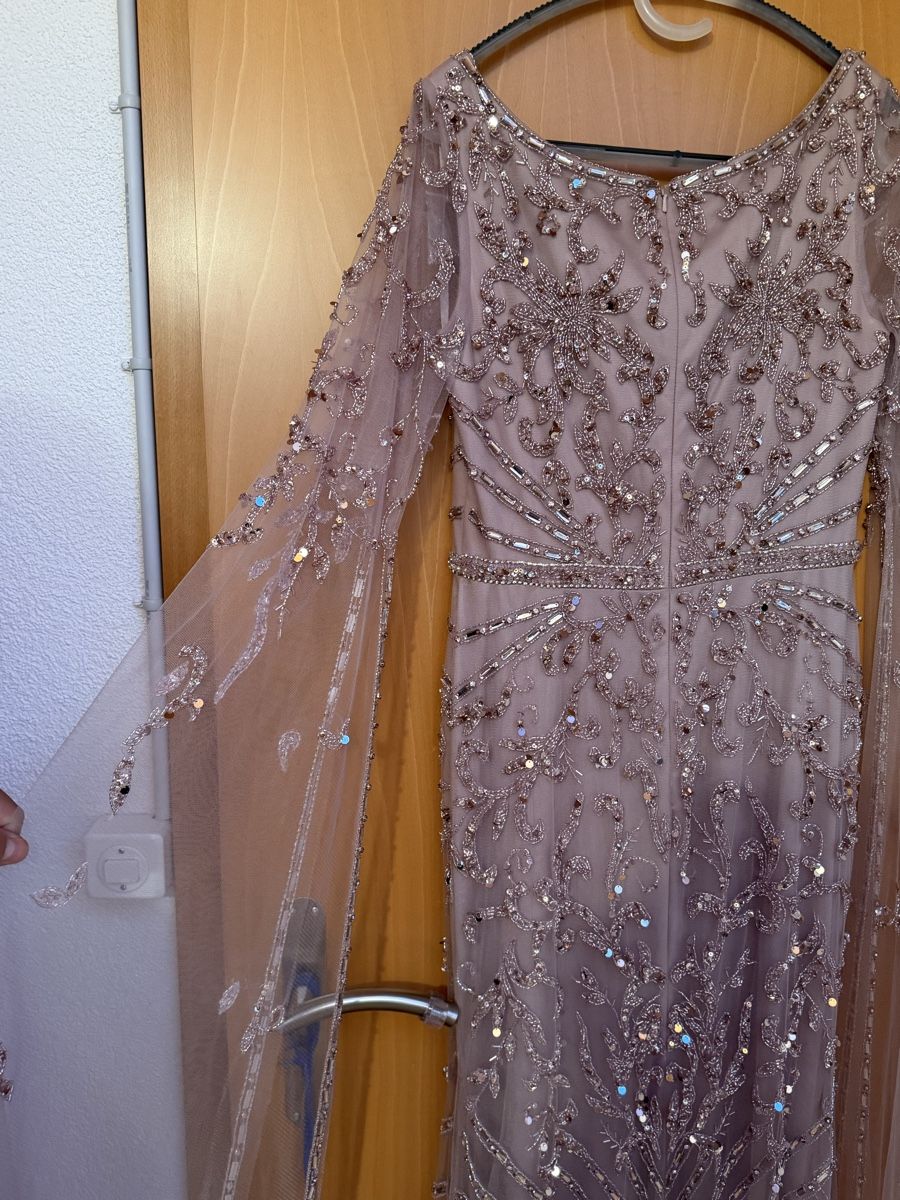 Robes: Elegantes Abendkleid NEU – Neuf avec emballage d'origine à Gebenstorf par sdent 3