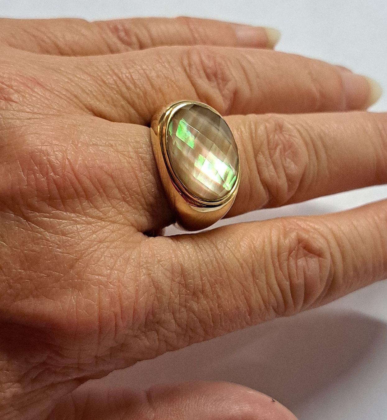 Anelli: Ring Gold mit Bergkristall / Perlmutt Doublette – Usato da Stans venduto da wer_fd5f 1