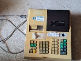 Caisse enregistreuse vintage OMRON