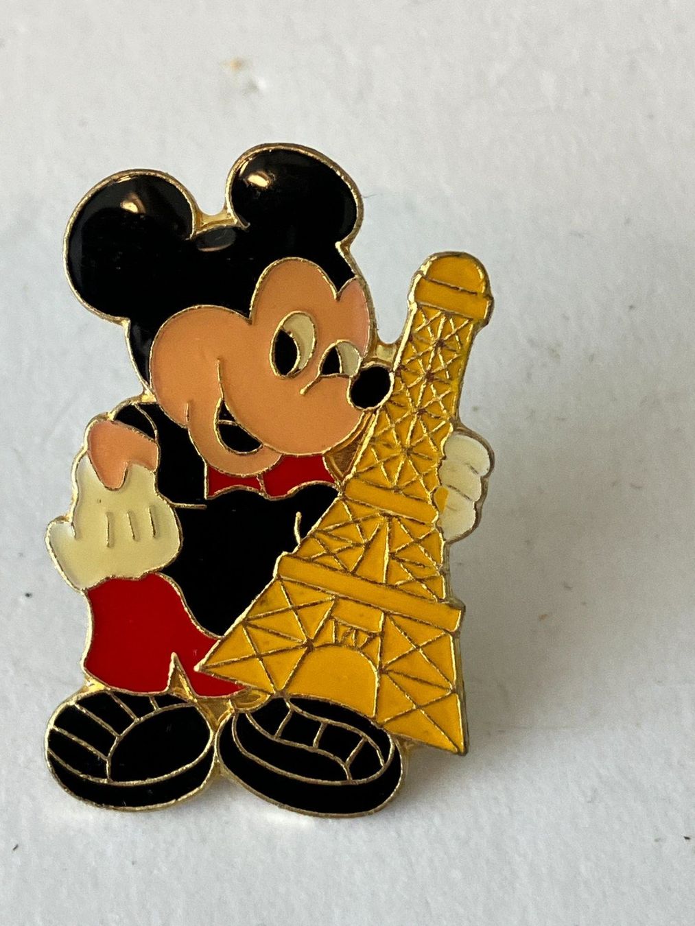 Plaketten & Abzeichen: 1 Pin Mickey Mouse – Gebraucht aus Basel von djwwpp