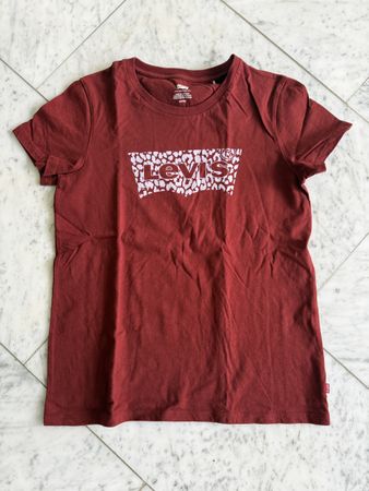 Levi's T-Shirt Grösse S, bordeauxrot, neuwertig