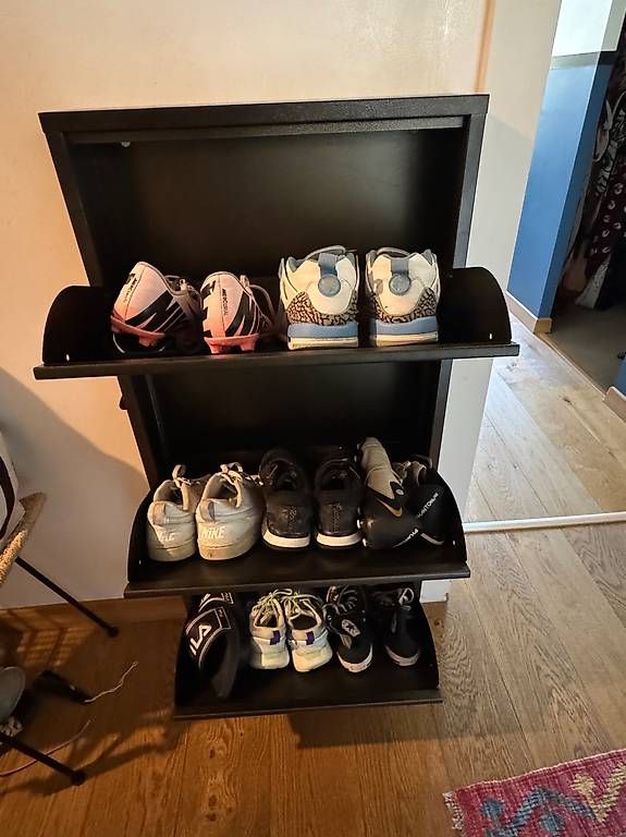 Armadi: Armoire à chaussures – Usato da Genève venduto da guner 1