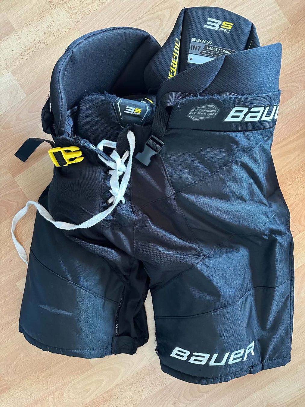 Bauer Schutz & Schoner: BAUER Eishockey Ausrüstung – Gebraucht aus Churwalden von BarBa727 3