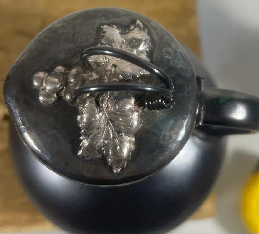Caraffe: Keramikkrüglein Jugendstil mit Silberdeckel, Top Zustand – Usato da Zug venduto da roott65 1