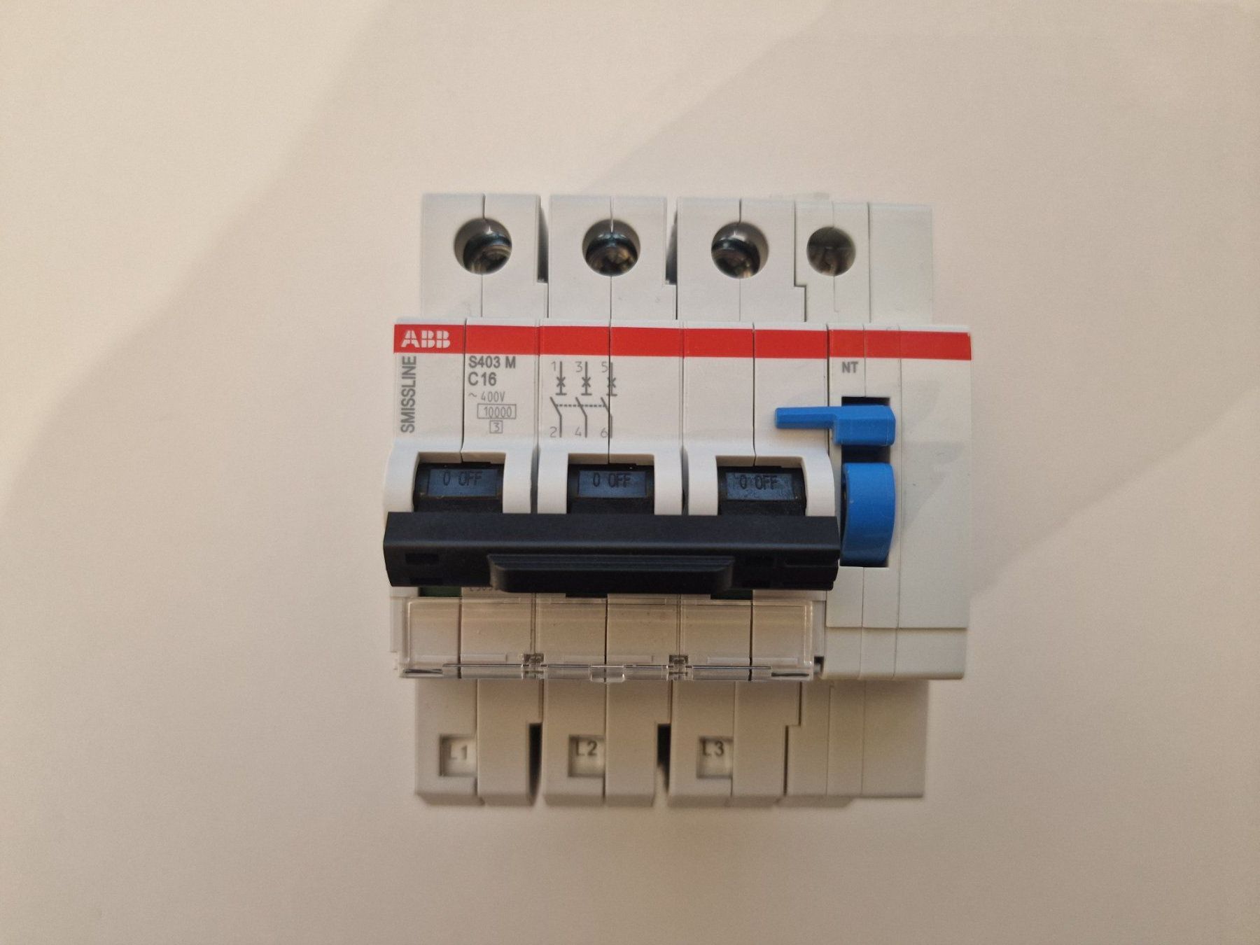 ABB Interruttori: ABB Smissline TP S403M C16 – Usato da Buchrain venduto da Sssschaller