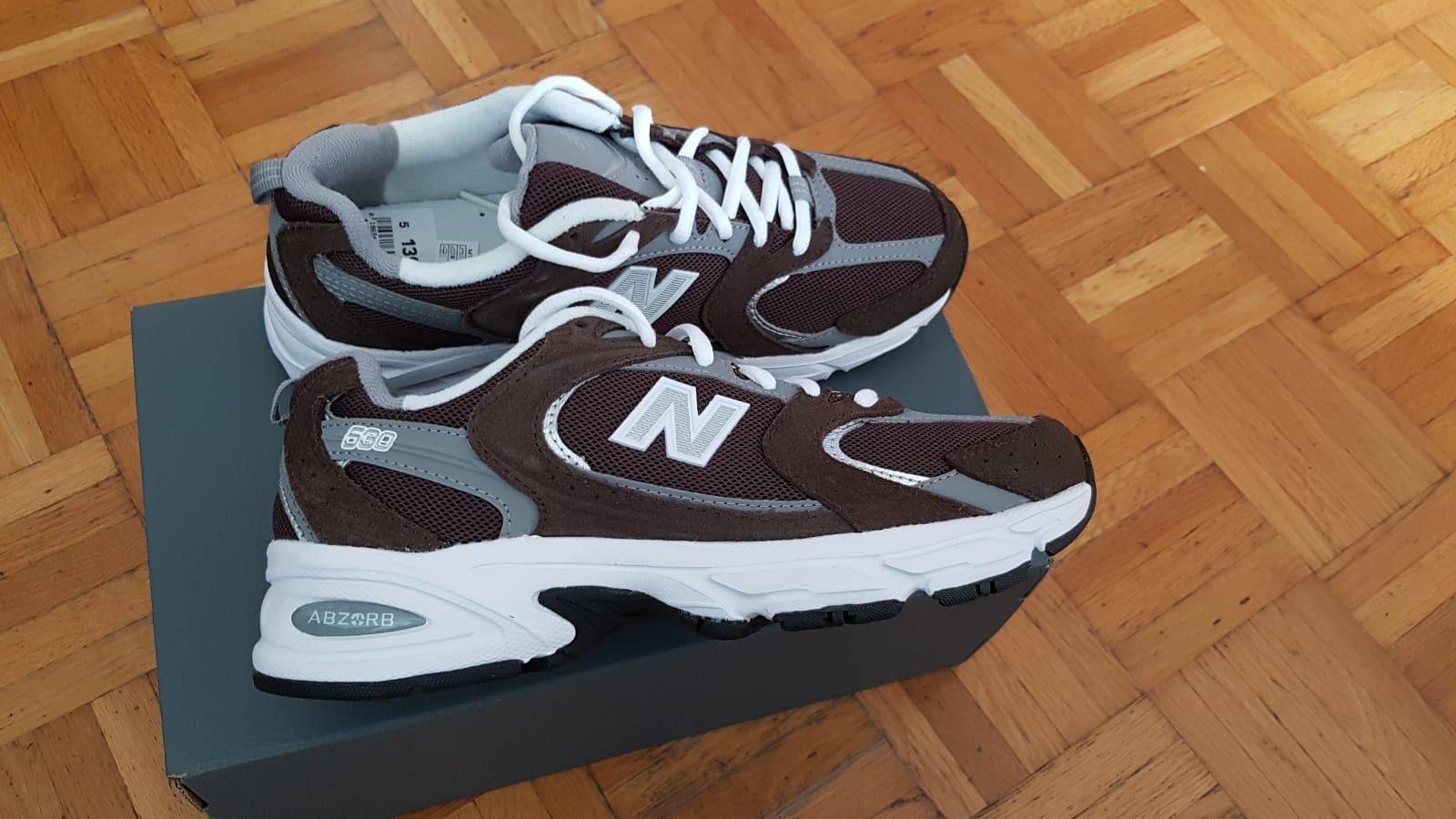 New Balance Scarpe da uomo: New Balance MR530CL Gr.38,5 – Nuovo e nell'imballaggio originale da Zürich venduto da ata_c8nh 3