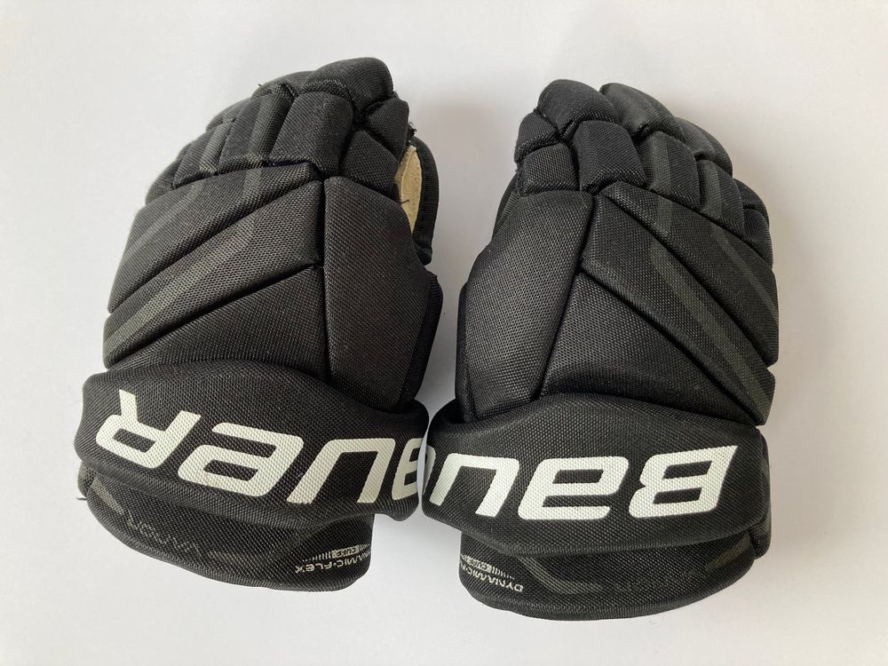 BYTE Hockey Knöchelhandschuh Links - Orangener Schutzhandschuh Mit Harter Schale