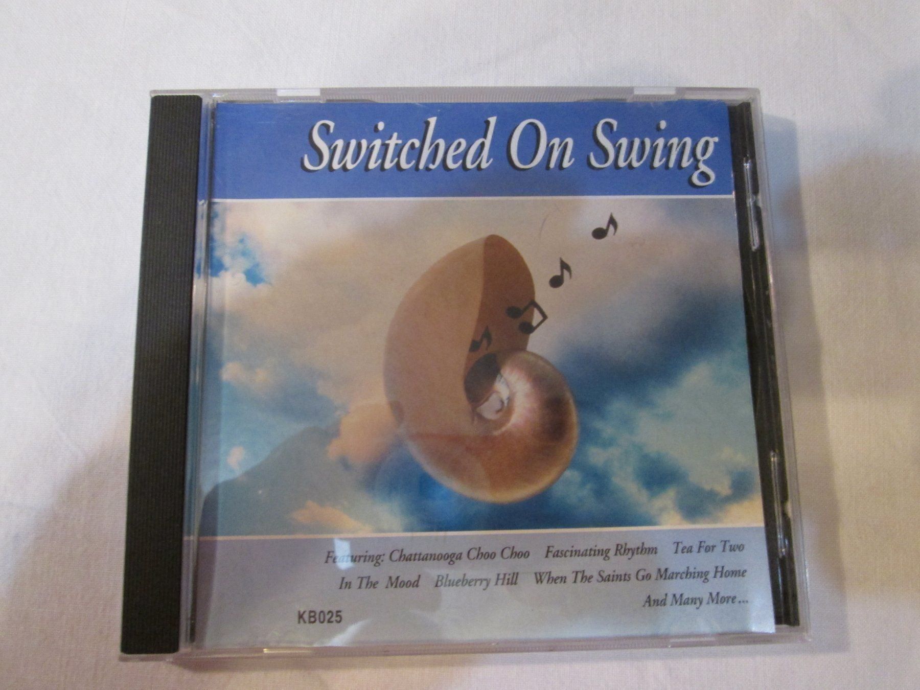 CD: CD "Switched On Swing" - Musique Swing Classique – Usato da La Chaux-de-Fonds venduto da Marteaux