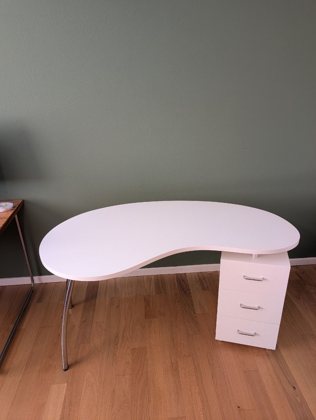 Tables: Tisch für Büro oder Nagelstudio – Neuf (Voir description) à Küsnacht ZH par Kharif 1