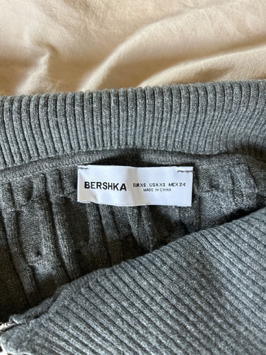 Bershka Maglioni & Felpe: Pull avec fermeture réglable bershka taille XS – Nuovo (secondo la descrizione) da Travers venduto da mor_m8qm 4