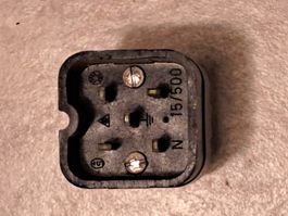J15 / 5 Polig