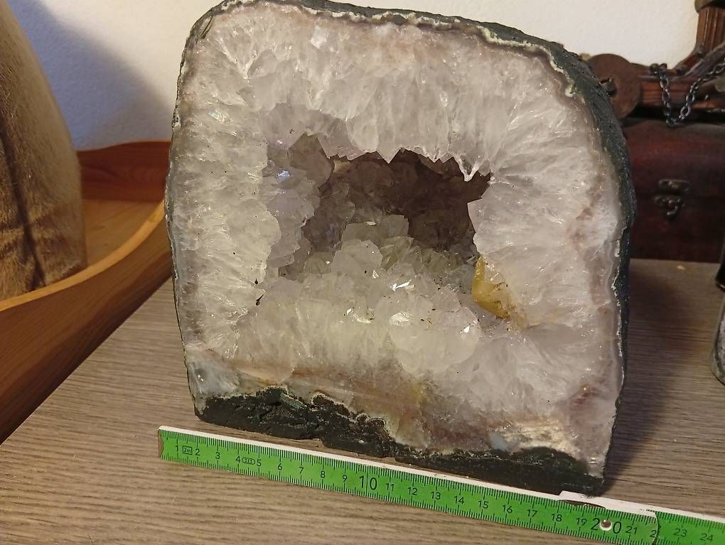 Mineralien & Heilsteine: Geode di Ametista Rosa a cristalli – Gebraucht aus Vezio von 41181 2