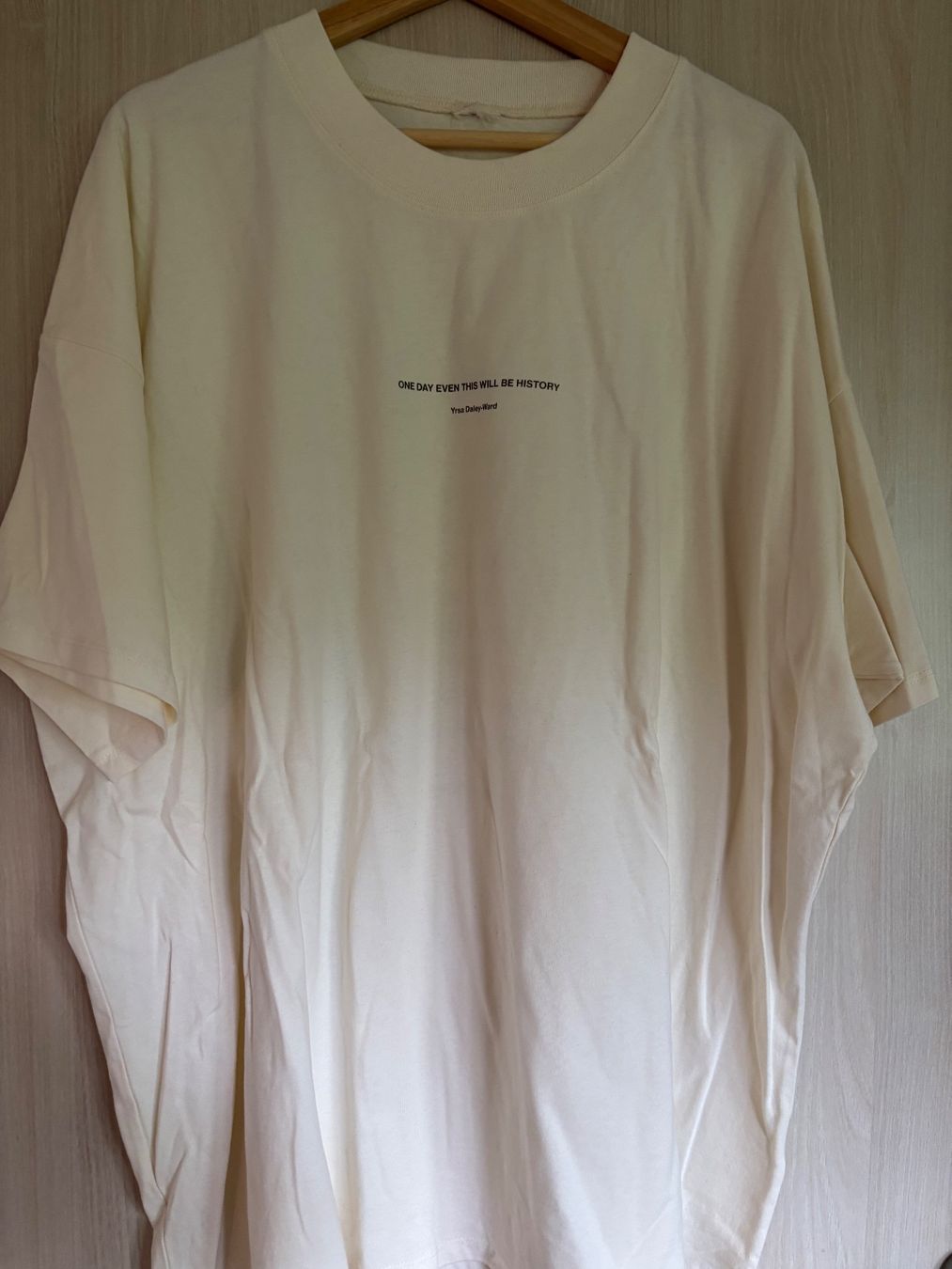 T-Shirts: Beiges T-Shirt, oversized, ca.3XL – Neu (gemäss Beschreibung) aus Wald AR von bertli00