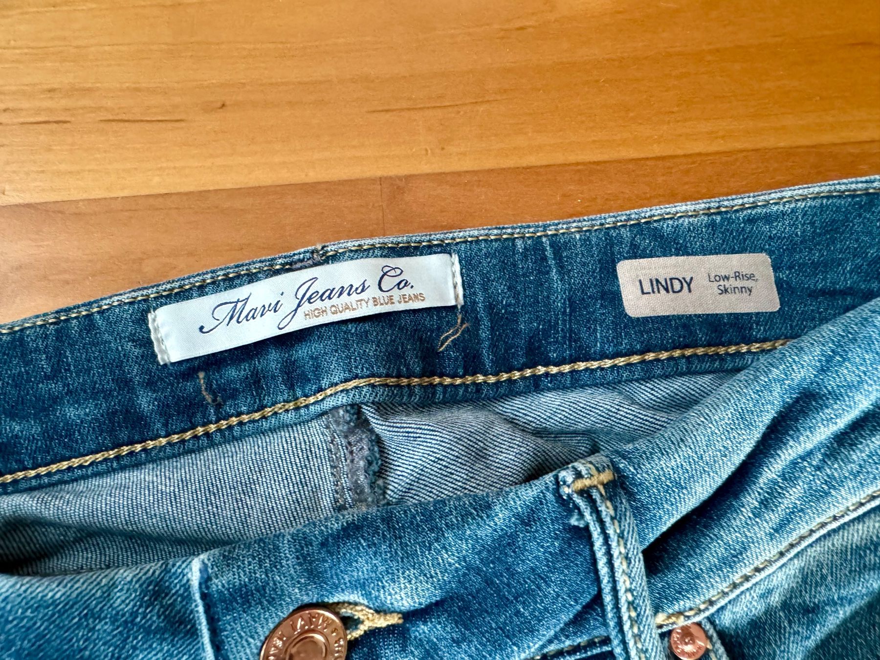 Mavi Jeans: Neue Jeans von Mavi Grösse 27/34 – Nuovo (secondo la descrizione) da Schüpbach venduto da 2ndHandRose 3